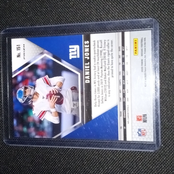 Daniel Jones Green Mosaic - Picture 2 of 2